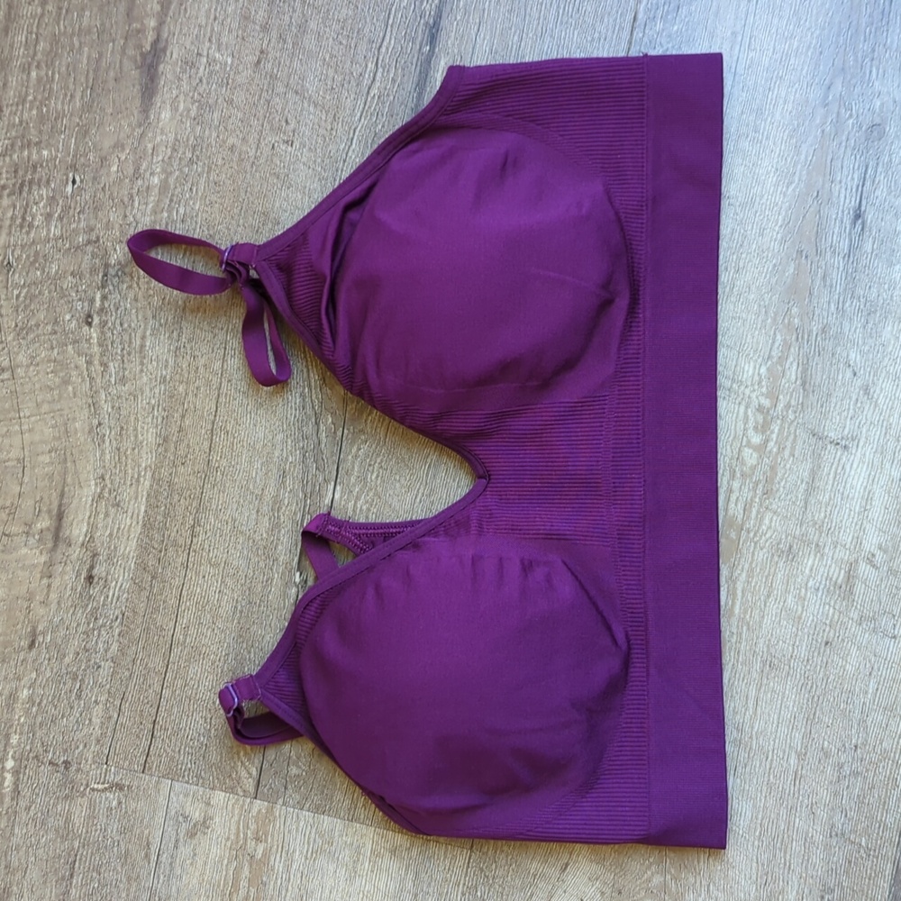 Athleta Renewal Sports Bra, size Large